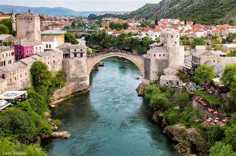 Weltber Hmte Br Cke Stari Most Ber Den Flu Neretva