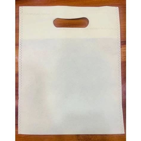 White Non Woven D Cut 60 Gsm Bags At Rs 120 Kg Non Woven D Cut Bag In