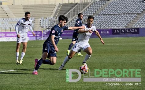 Manu López llega al Real Jaén y jugará cedido en el Torreperogil