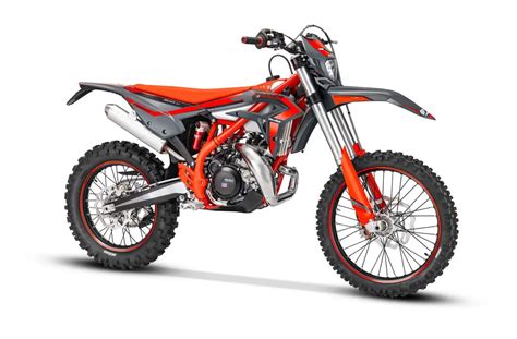 2025 Beta 300 Xtrainer Review • Total Motorcycle