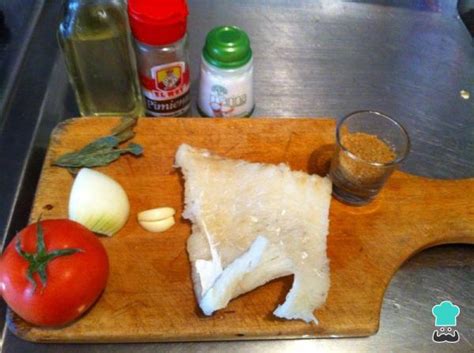 Bacalhau Ao Molho De Tomate Simples E R Pido F Cil