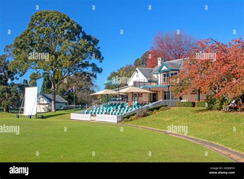 The Oval Hi Res Stock Photography And Images Alamy