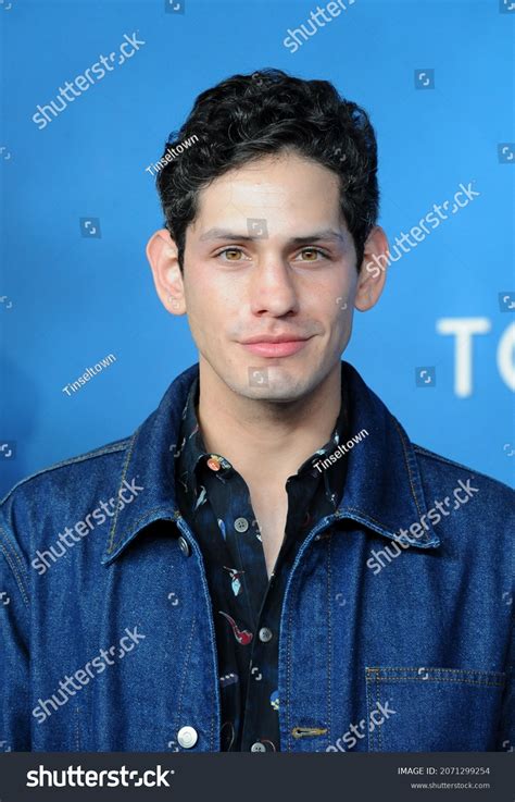 52 Matt Bennett Images Stock Photos 3d Objects And Vectors Shutterstock
