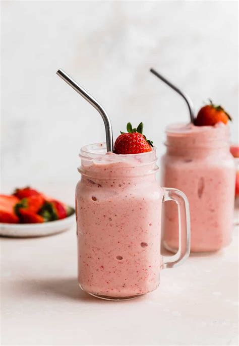 Strawberry Pineapple Smoothie Salt Baker