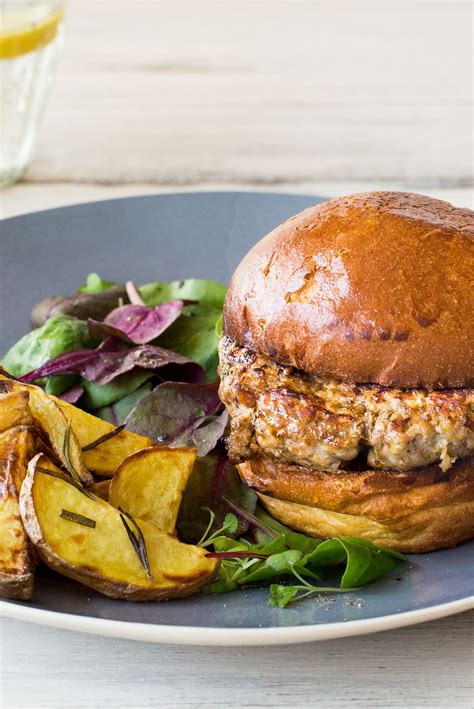 Pork And Apple Burgers Recipe Hellofresh Hello Fresh Recipes Pork