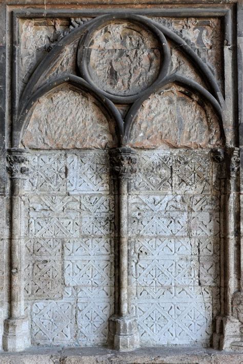 Semur en Auxois Bourgogne médiévale