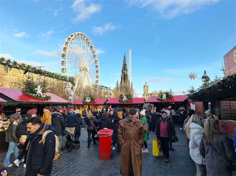 East Princes Street At Christmas Chris Morgan Cc By Sa