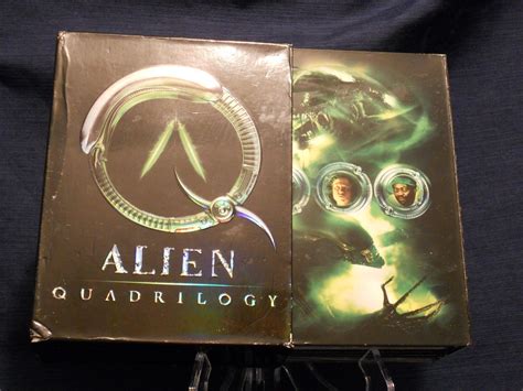 Alien Quadrilogy 2003 9 Disc DVD Set Ridley Scott Sigourney Weaver