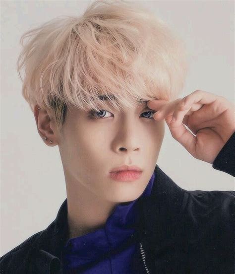 Pin By Shikao Dazzledmagician On Jonghyun Shinee Jonghyun Shinee