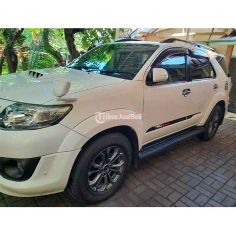 Mobil Toyota Fortuner TRD Sportivo MT 2014 Putih Seken Surat Lengkap Di