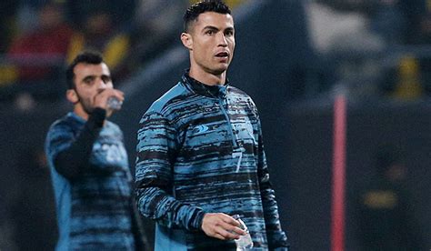 Stop na jeden zápas a pokuta Ronaldo v Saúdské Arábii pyká za obscénní