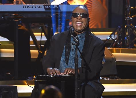 Is There Proof That Stevie Wonder Isnt Actually Blind Metro News