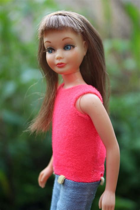 Planet Of The Dolls Doll A Day Skipper Saturday Brunette Twist And Turn Skipper And The