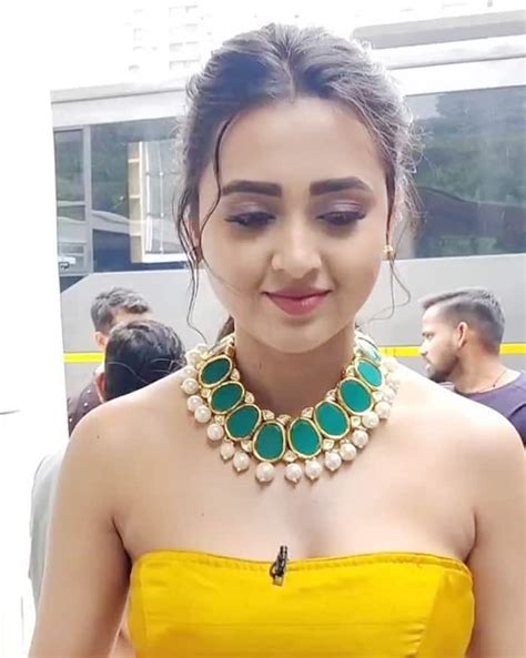 Tejasswi Prakash Turns Desi Disney Princess In Yellow Lehenga See