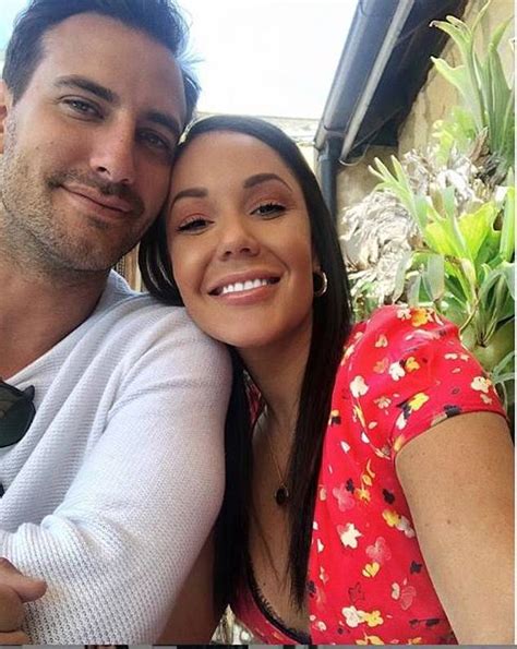 Pregnant Mafs Star Davina Rankin Looks Radiant During A Morning Stroll