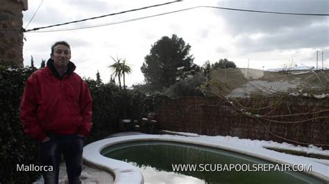 Reparacion De Piscinas Sin Vaciar En Mallorca Con Nieve Scuba Pools Repair