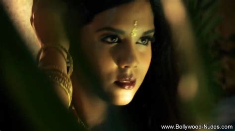 Arousing A Man Thru Dancing And India Arousing Ritual Indian Amateur Porn Xhamster