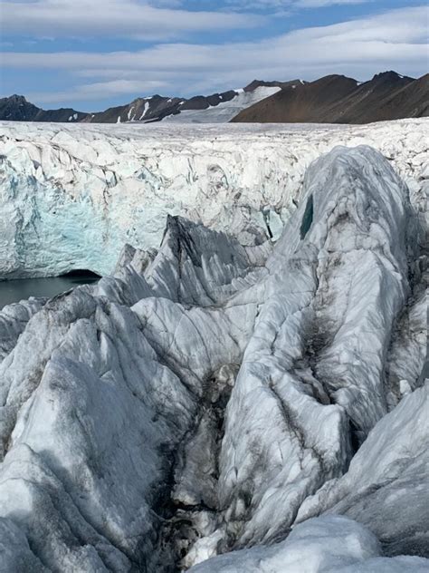 Guided Svalbard Sailing Expedition Hours