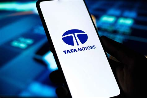 tata motors partners  fiserv bolsters digital lending capabilities