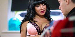 Horny MILF Valentina Ricci Bangs With Jordi Tnaflix