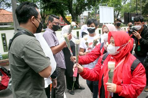 Kampanye Stop Kekerasan Terhadap Perempuan Dan Anak Galamedia News