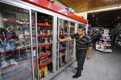 Palestinians decry 'collective punishment' over Israel's Nablus closure