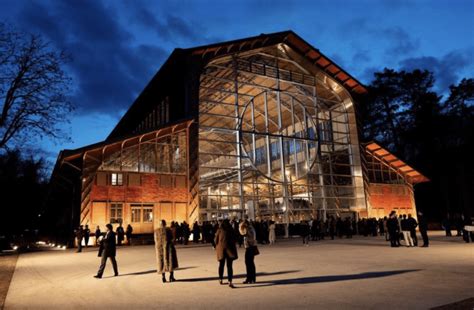 Hangar Y l immense lieu culturel à deux pas de Paris est ouvert