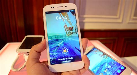 Micromax Canvas Xl On Hands