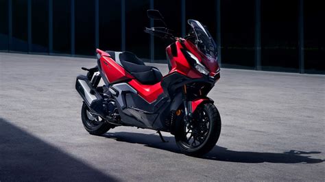 Honda Adv Yeni Kentsel Macera Dengeliyorum