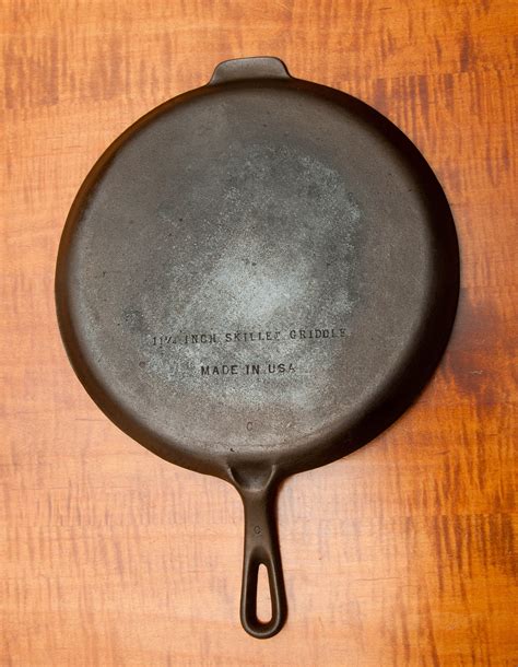 Vintage Unmarked Wagner Cast Iron Skillet Griddle Etsy