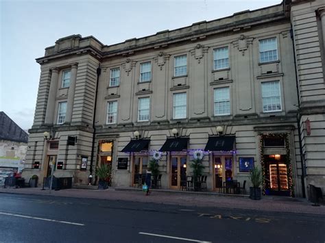 Hotels in Carlisle, Cumbria England - wheelchairtraveling.com