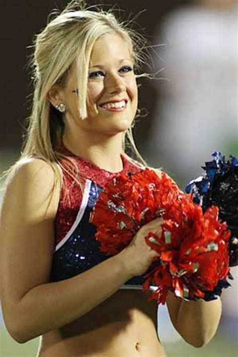 Cheerleader Of The Week Smu S Amanda Sports Illustrated