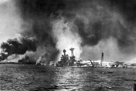 Há 75 anos Pearl Harbor precipitava entrada dos EUA na Segunda Guerra