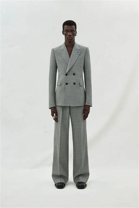 Sarah Burton Casual Suit Look Fashion Week Mens Fashion Alexander