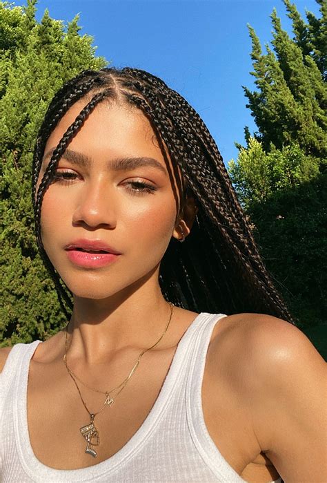 Zendaya On Twitter Estilo Zendaya Zendaya Style Hairstyles With