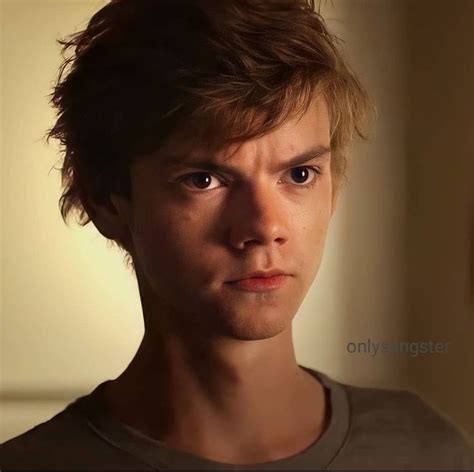 Pin By Summer Grace Stricklin On Maze Runner Thomas Sangster Thomas