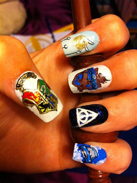 Harry Potter Nail Art by HummingbirdHeartbeat on DeviantArt