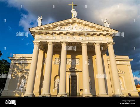 Vilnius Mittelalterliche Architektur Stockfotos Und Bilder Kaufen Alamy