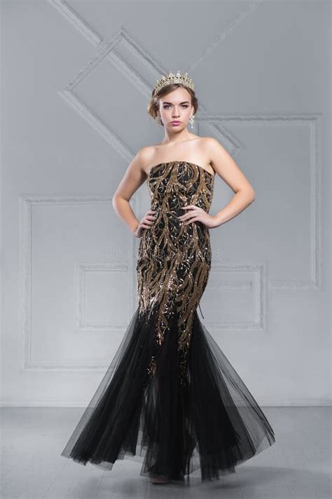 Cute Blonde Woman Posing In Studio Stock Image Image Of Charming Femininity 157937737