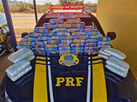 Em Porto Velho RO PRF intercepta quase 60 kg de cocaína e maconha em