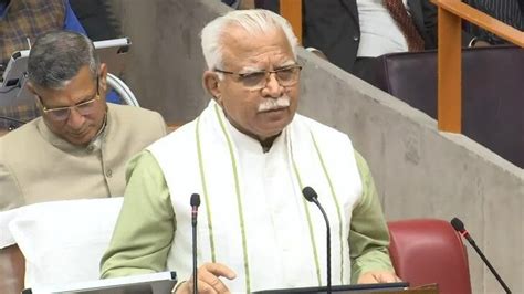 Haryana Cm Manohar Lal Khattar Held Hostage For Nearly Four Hours