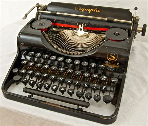 Working Vintage Typewriter Olympia Simplex