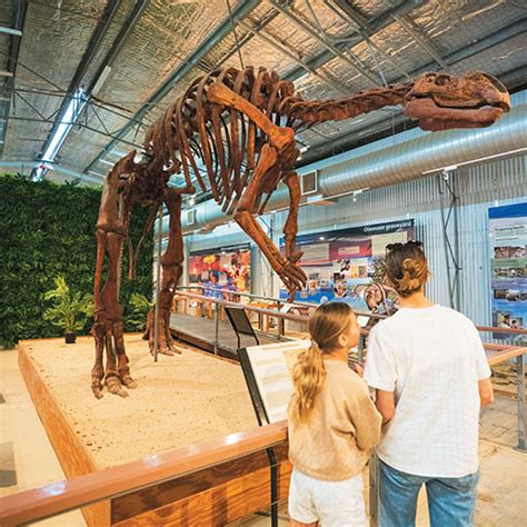 Hughenden Australias Dinosaur Trail