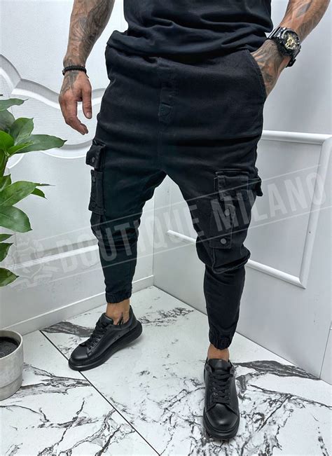 Мъжки черни дънки тип потур с карго джобове A4331-1 - Boutique Milano