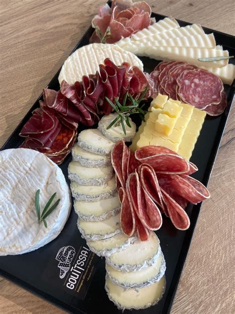 Plateau Fromage Charcuterie Pour 20 Personnes Gouttssa