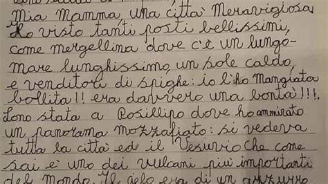 Passa Le Vacanze A Napoli E Le Dedica Una Lettera Bimba Di Monza