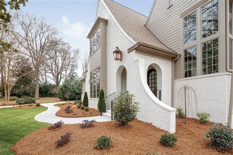 This modern dream house in North Carolina offers fabulous curb appeal