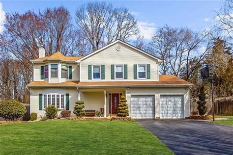 104 Fawn Dr Matawan Nj 07747 Trulia