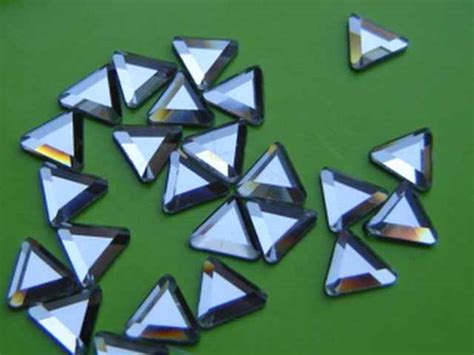 24 Pcs TRIANGLE CRYSTAL 6mm Swarovski HOT FIX Flatback Rhinestone Depot