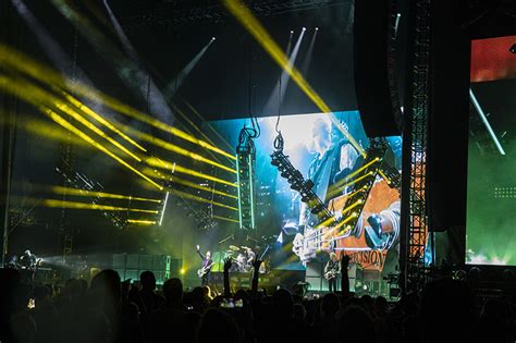 The Hella Mega Tour 2021 Plsn